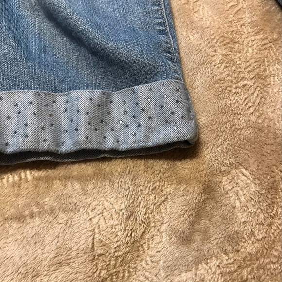 NYDJ Not Your Daughter’s Jeans petite light blue crop rhinestone cuff Size 4P - Picture 2 of 8